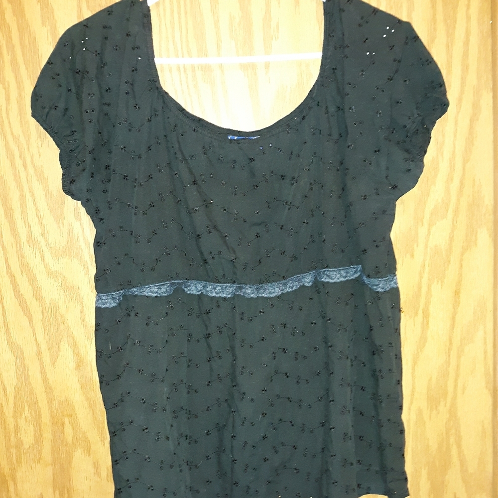Southern Expressions size 1X baby eyelet blouse